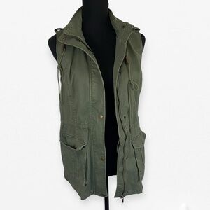 Market & Spruce Green Jean zip up Utility Vest with Hood S
